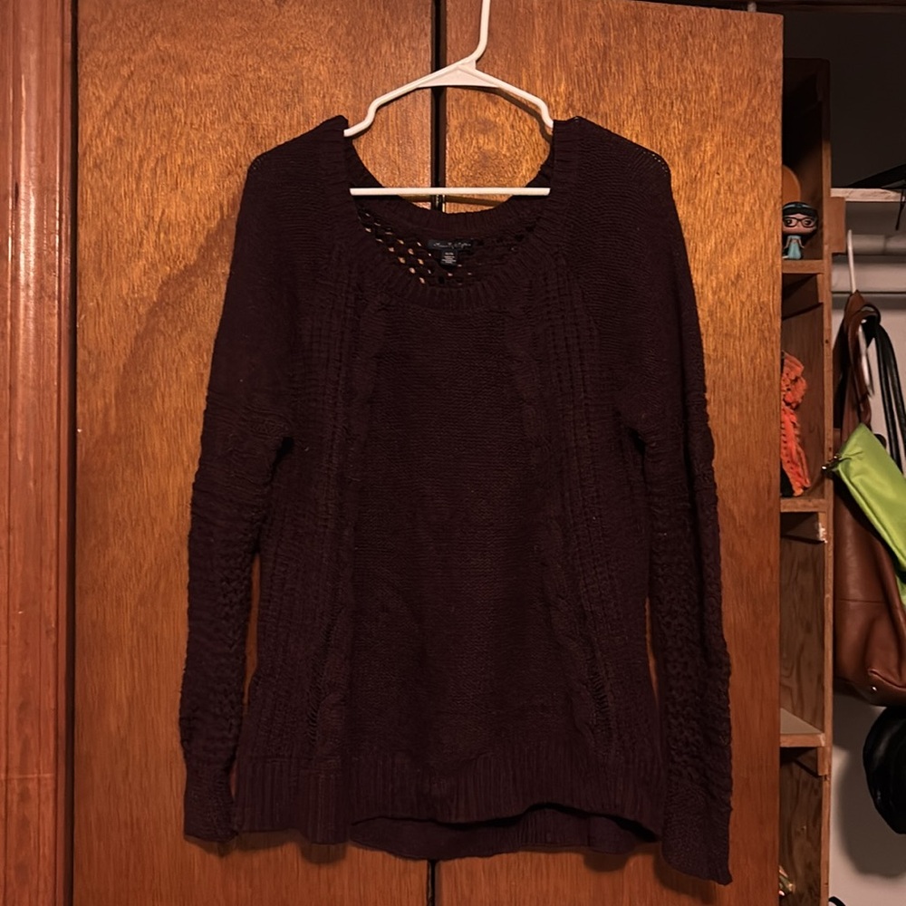 American Eagle Outfitters maroon crochet like sweater size XL